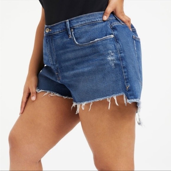 Good American Good 90’s High Waisted Denim Jean Frayed Cut Off Shorts Plus Sz 20 - Picture 2 of 13